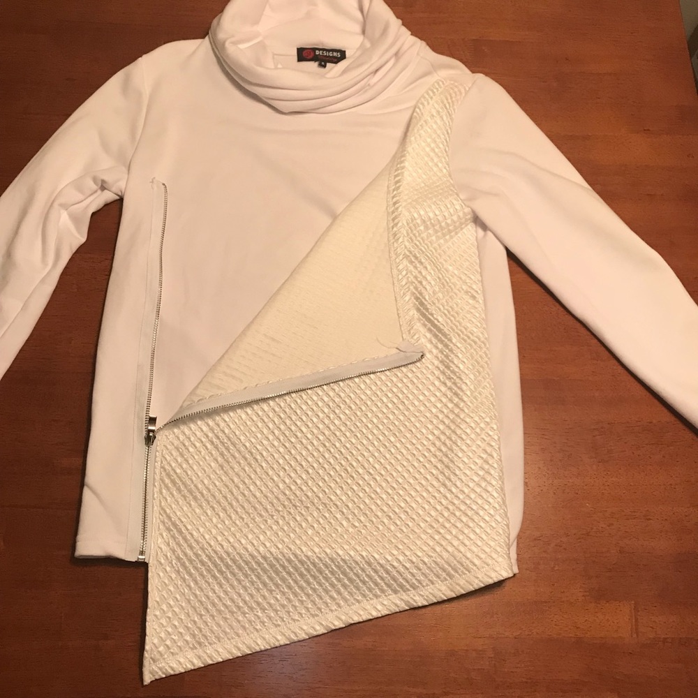 D Designs Clothing - Picture 4 of 6